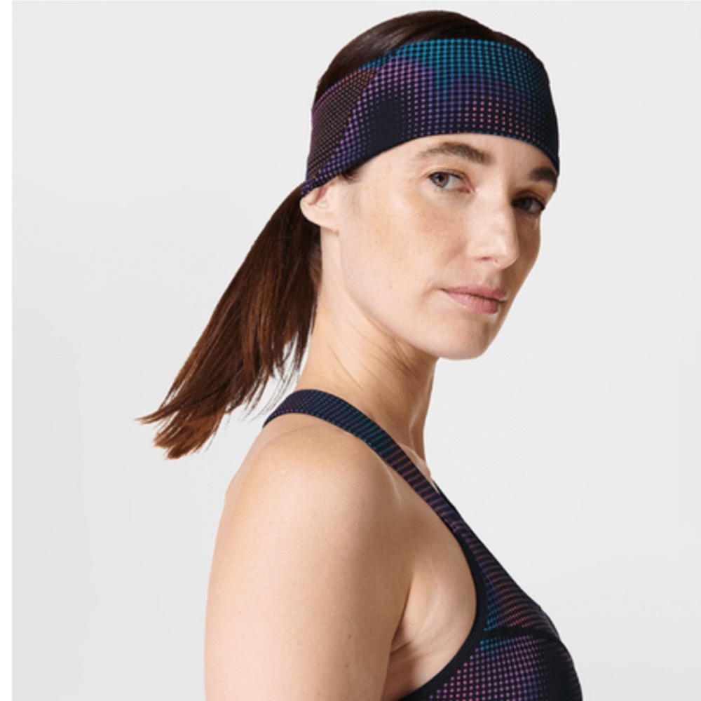πSWEATY BETTY Power Headband 2.0- Black Gradient Dot Print - OS